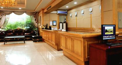 Chambord Hotel
