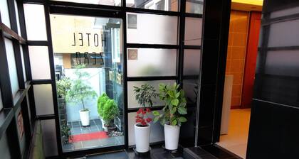 Hotel Zero