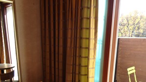 Standard Double Room, Terrace | Desk, blackout drapes, WiFi (free), individually decorated - Hotel Zero (Seoul)