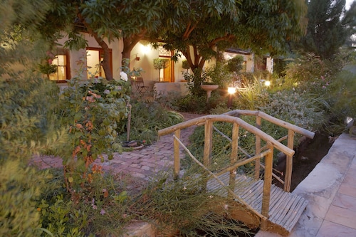 Yellow Aloe Guesthouse