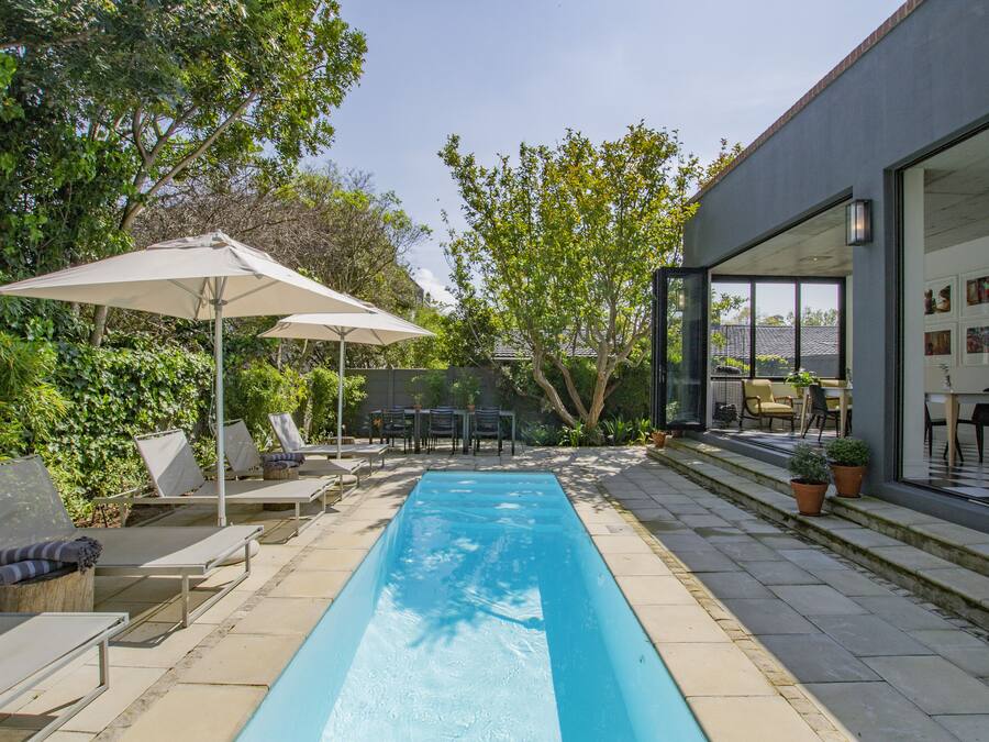 Outdoor pool, pool umbrellas, sun loungers