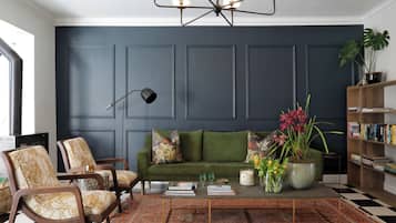 Televisión LCD 32 pulgadas con canales de televisión vía satélite