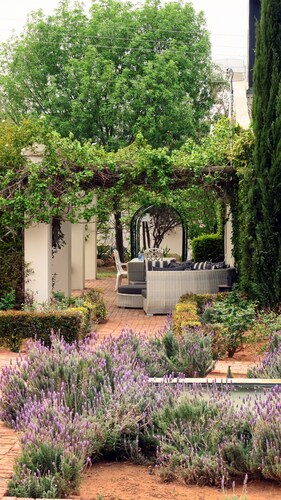 Berluda Farmhouse & Cottages