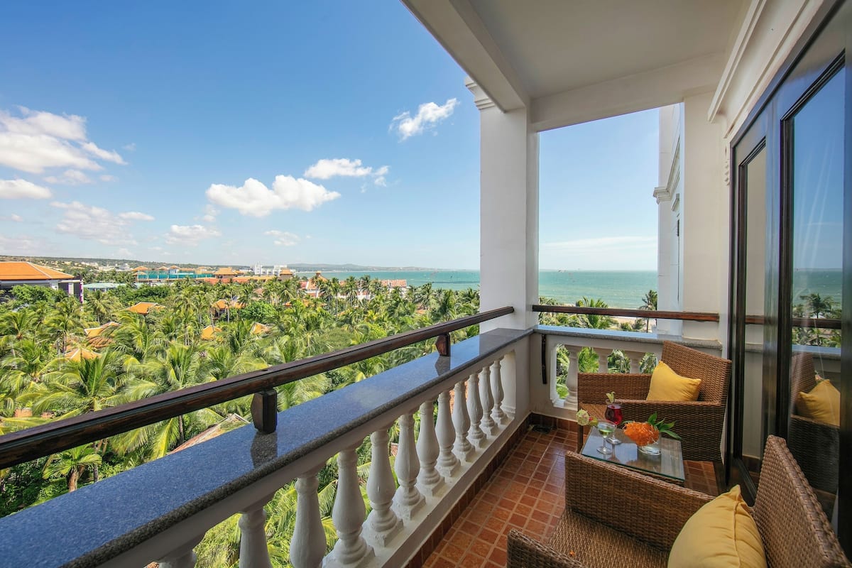 Beach/ocean view