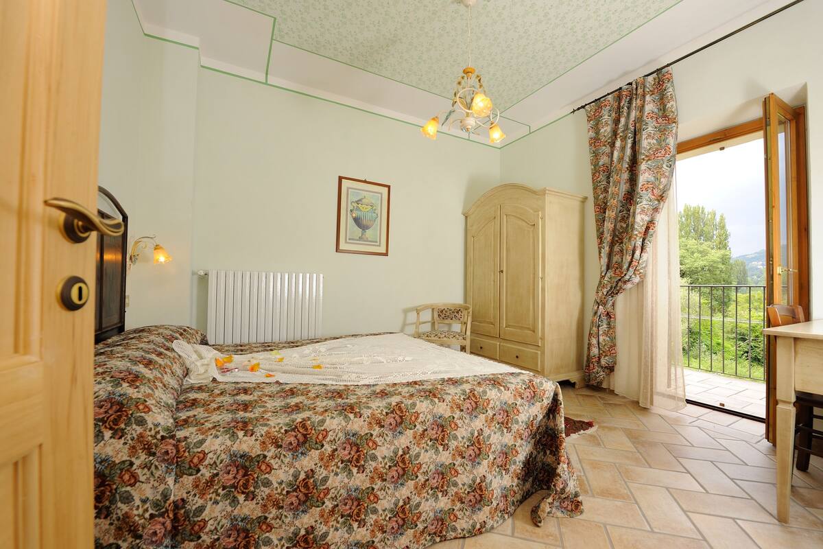 Chambre Quadruple Tradition, 2 chambres, vue vallée