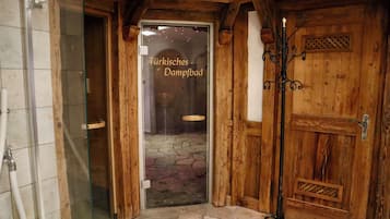Sauna, Whirlpool, Dampfbad, Türkisches Bad/Hamam