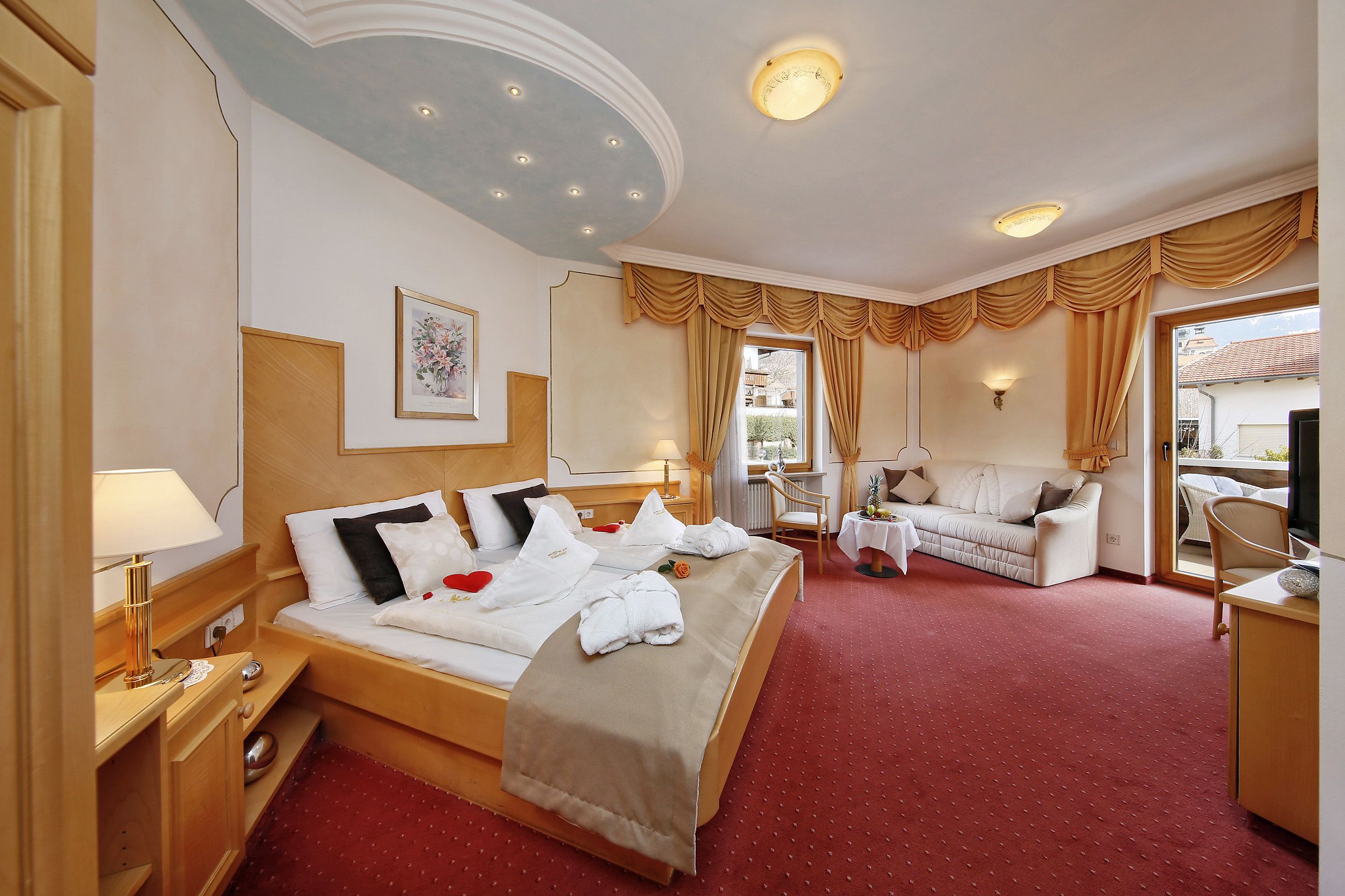 junior suite, balcony | mountain view