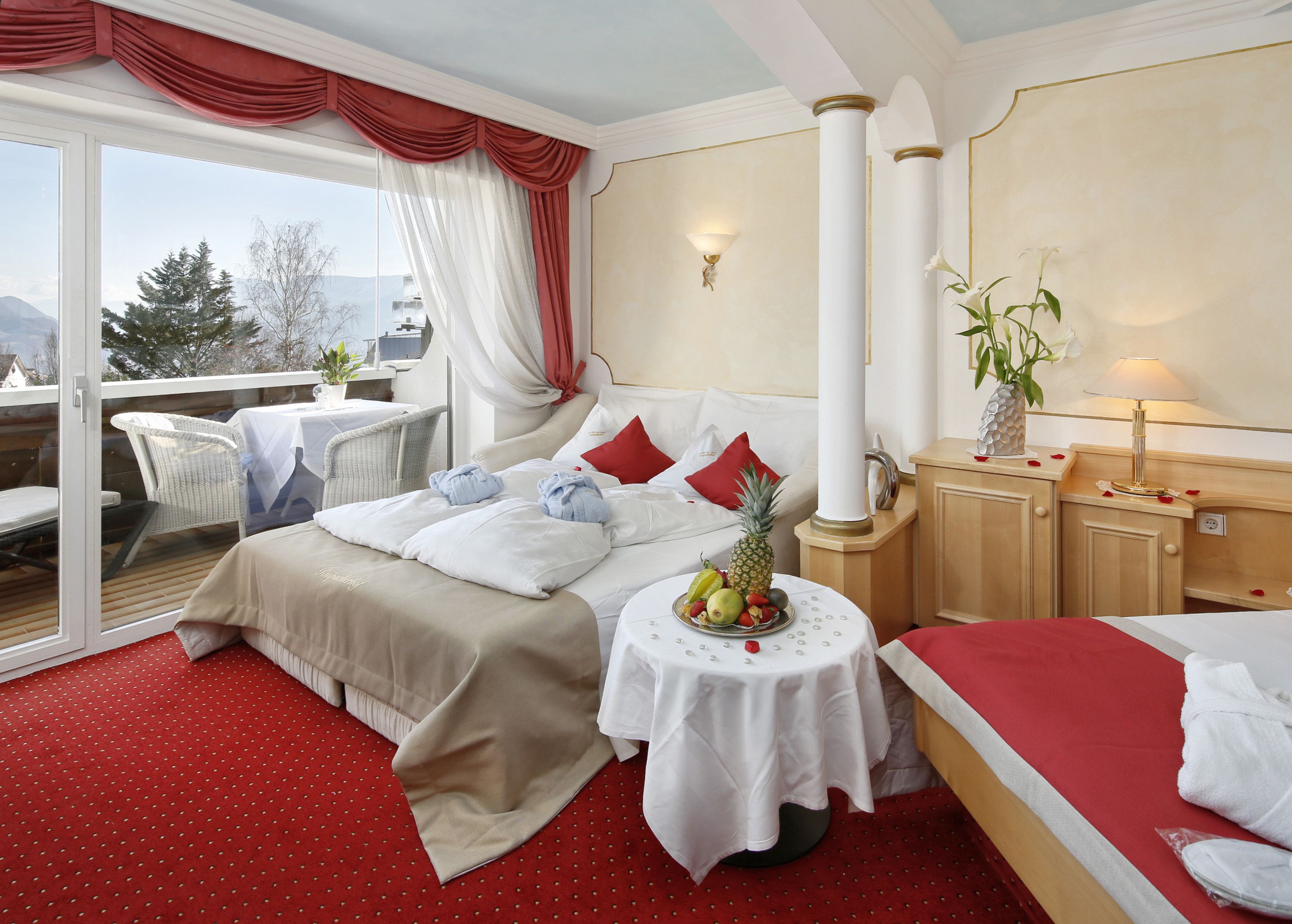 minibar, in-room safe, desk, blackout curtains