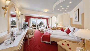 Minibar, in-room safe, desk, blackout curtains