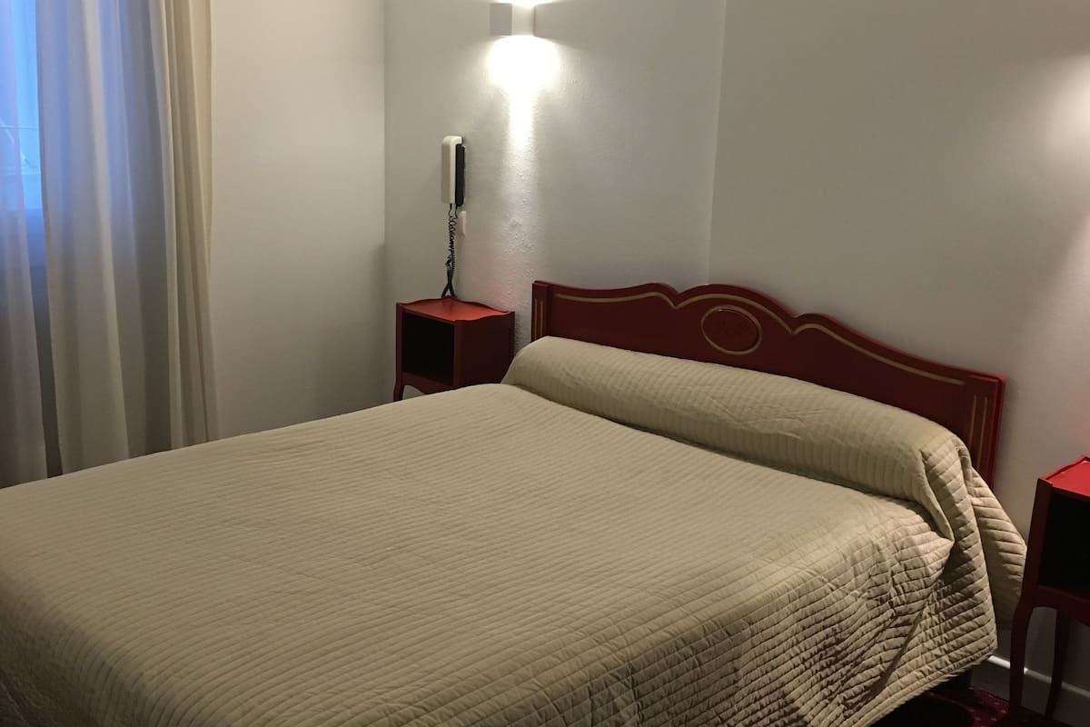 double room, garden view | desk, free wifi, bed sheets