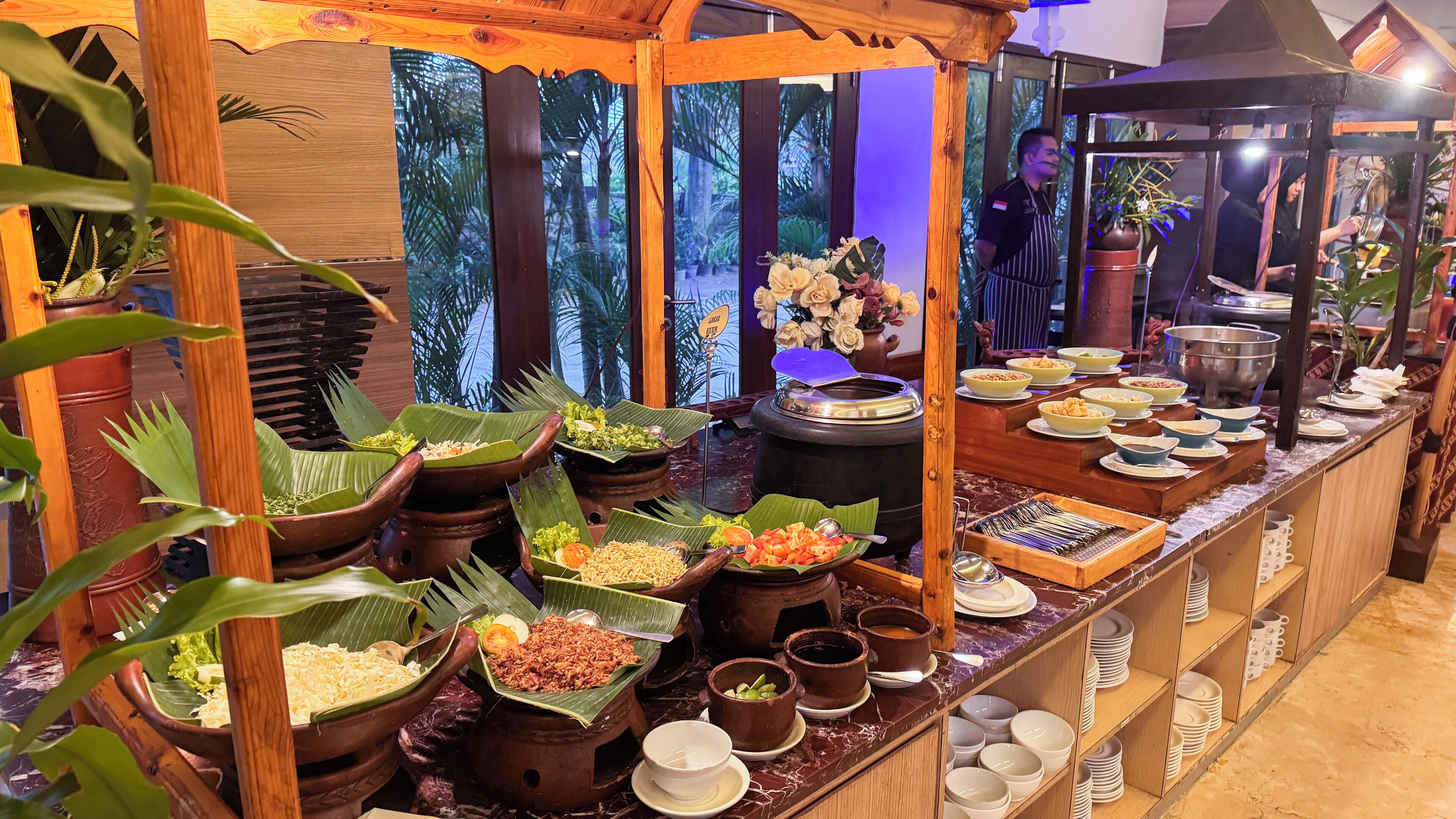 Se sirven desayunos, comidas, cenas y cocina internacional 