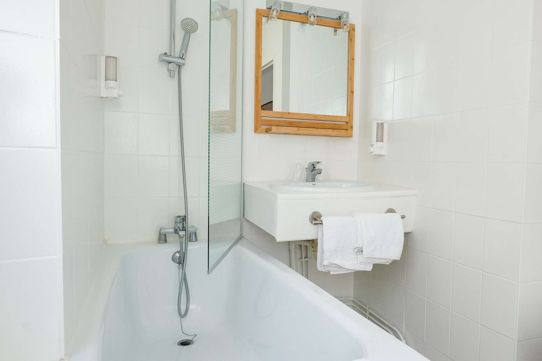 1 bedroom, in-room safe, desk, iron/ironing board