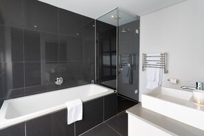 Apartment, 1 Bedroom | Bathroom | Free toiletries, hair dryer, towels - De Waterkant Luxury Apartments (Cape Town)