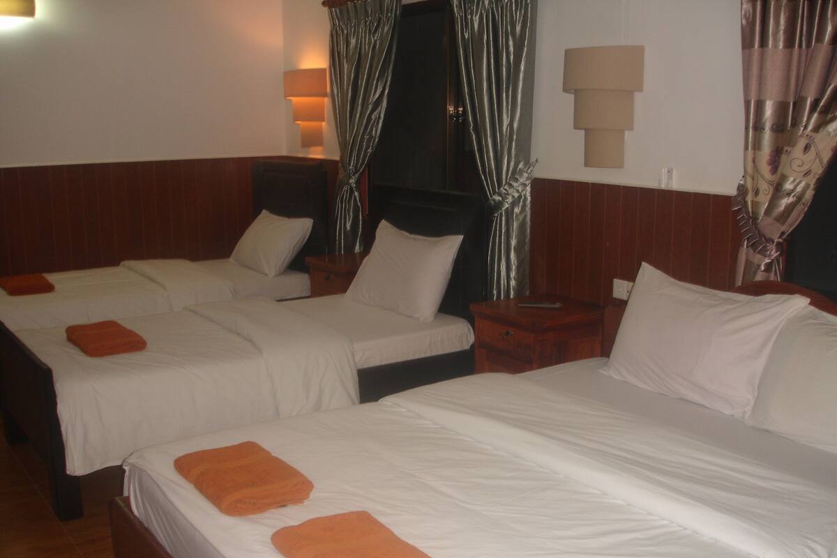 In-room safe, laptop workspace, free WiFi, wheelchair access