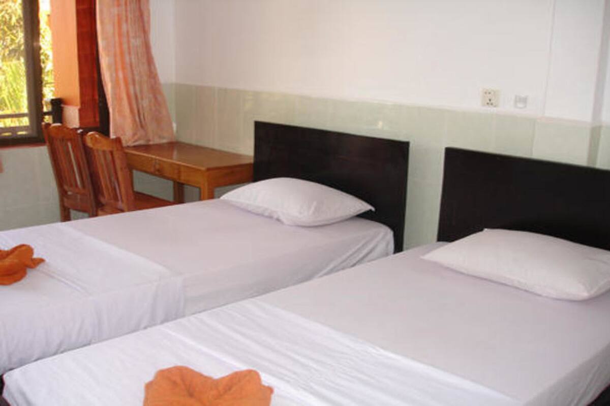 In-room safe, laptop workspace, free WiFi, wheelchair access