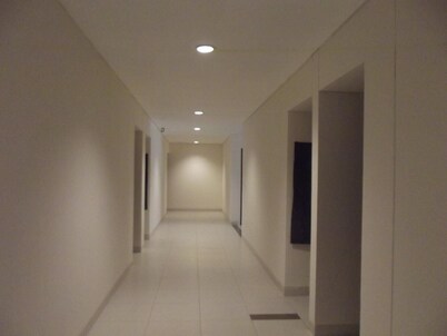 L Bajo Hotel