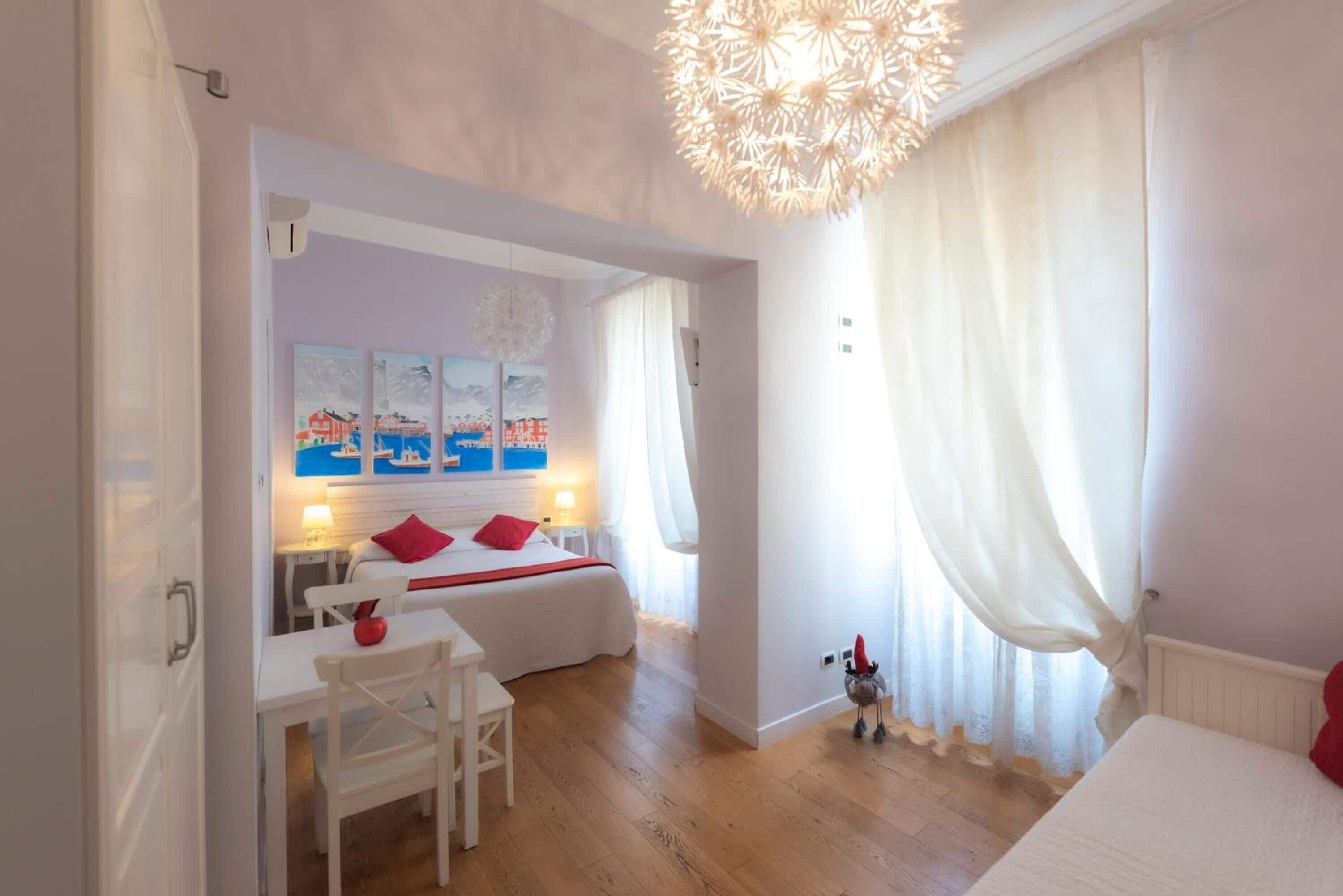 Roupas de cama premium, frigobar (abastecido com itens grátis)