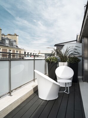Prestige Room Terrace | Terrace/patio - Hotel EKTA (Paris)