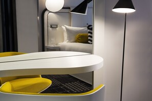 Quarto luxo (Comfort) | Roupas de cama premium, frigobar, cofres nos quartos, escrivaninha