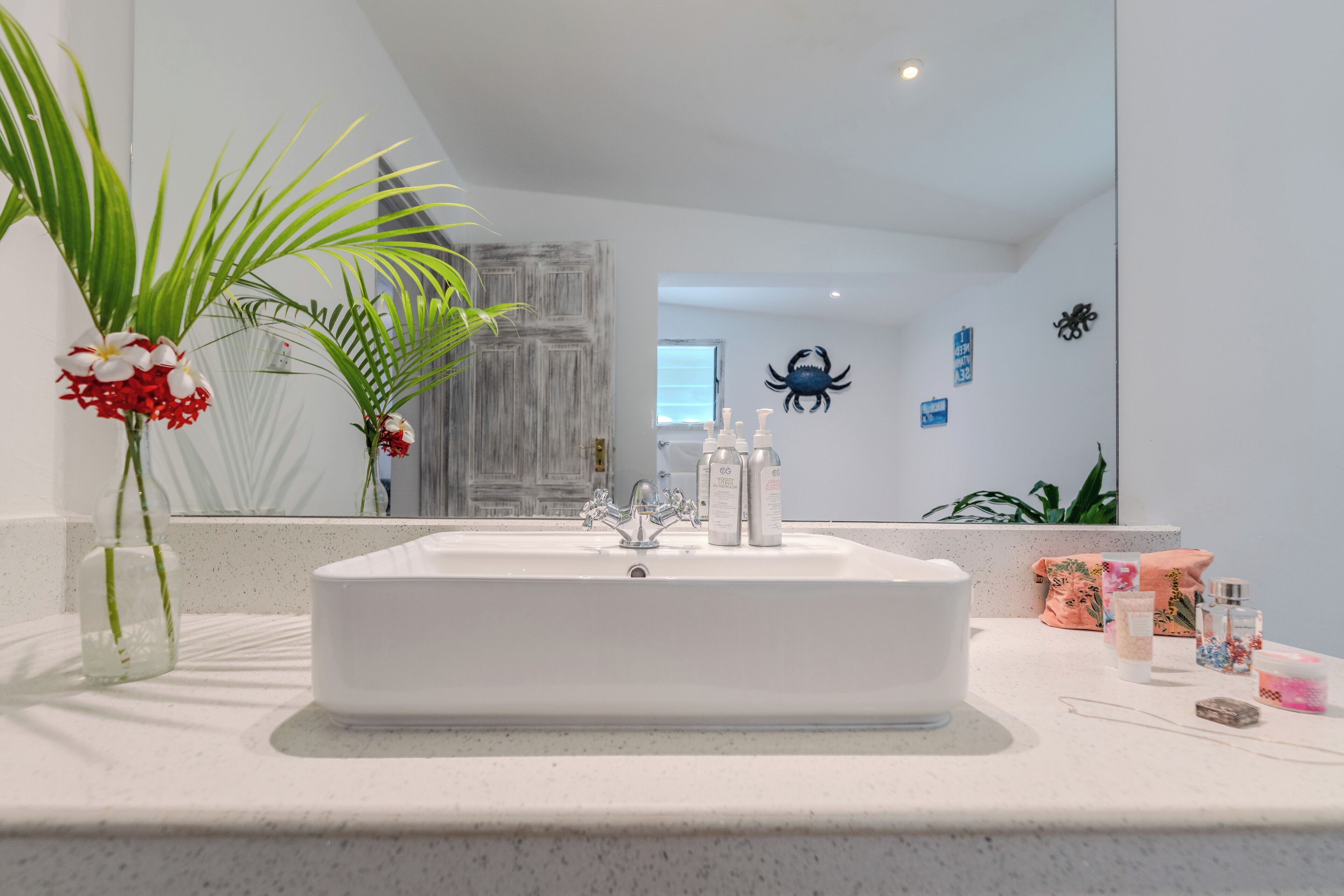 beach house | bathroom | free toiletries, hair dryer, bathrobes, slippers