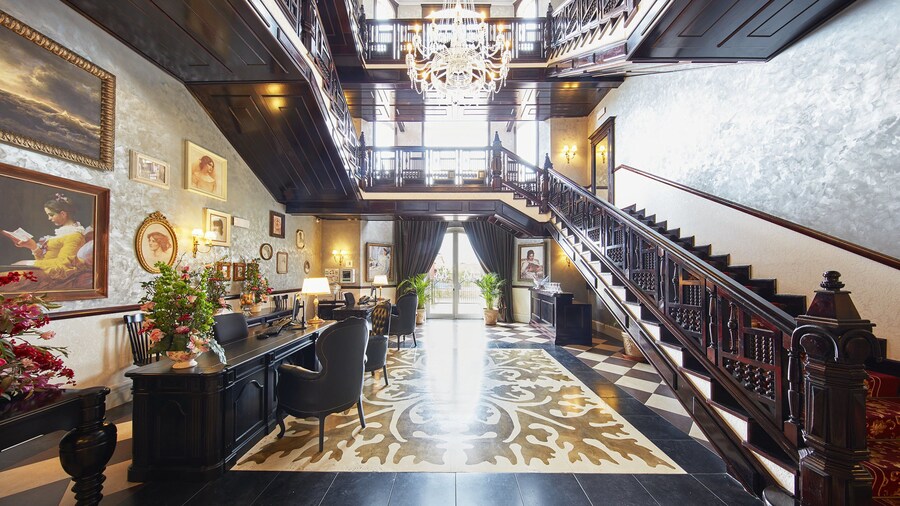 PortAventura Hotel Lucy's Mansion