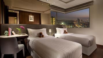In-room safe, desk, laptop workspace, soundproofing