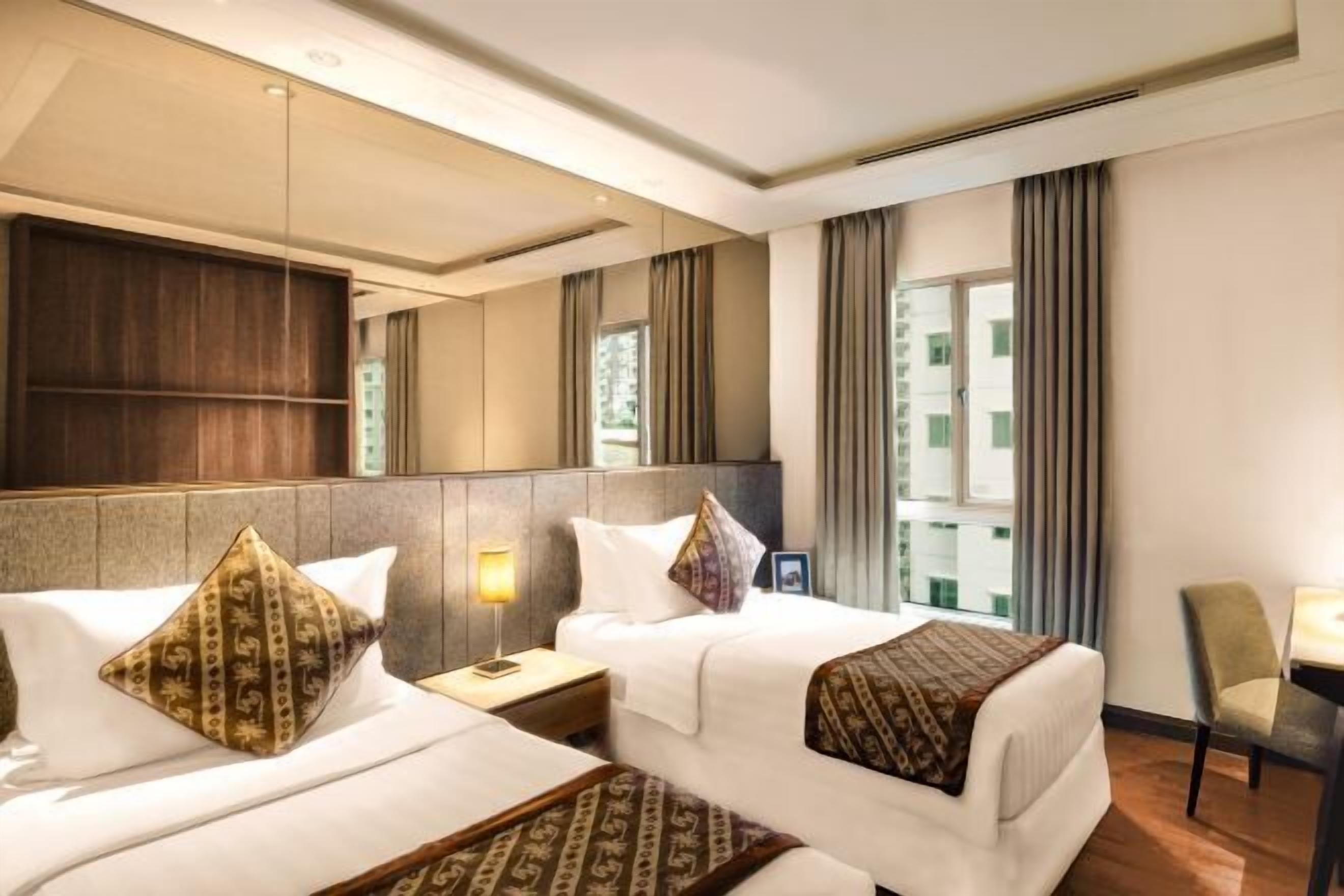 In-room safe, desk, laptop workspace, soundproofing