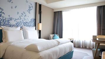 Quarto luxo, 1 cama King | 1 quarto, roupas de cama premium, edredons de pluma, frigobar