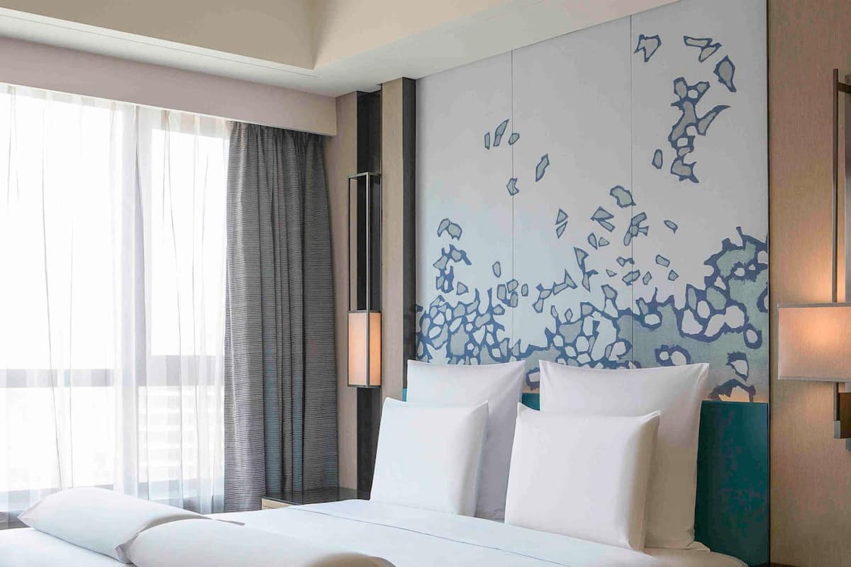 Suite Supérieure, 1 très grand lit, accès au salon club