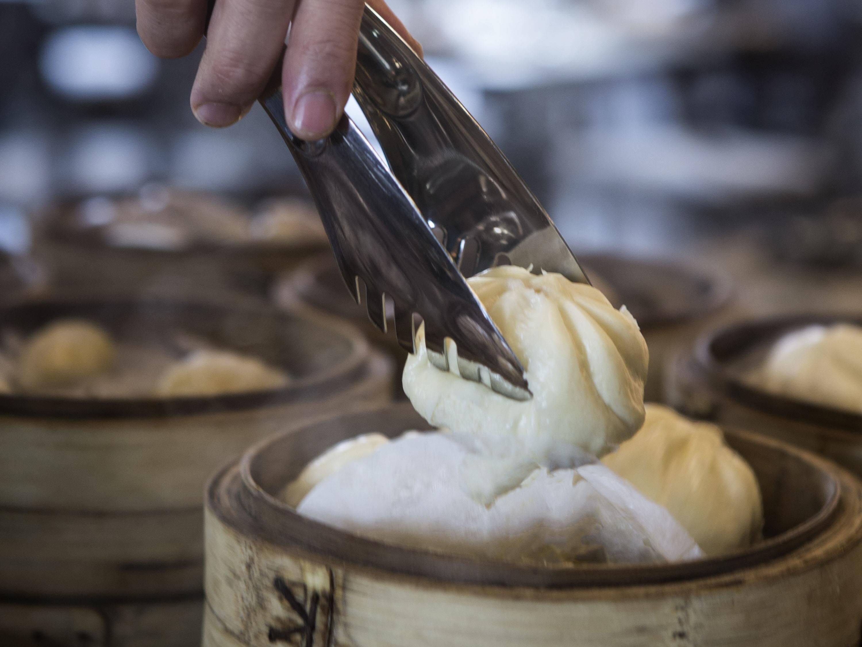 Daily buffet breakfast (CNY 108 per person)