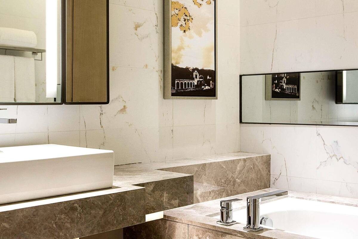 1 chambre, literie de qualité supérieure, couette en duvet d'oie