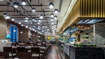 Daily buffet breakfast for a fee