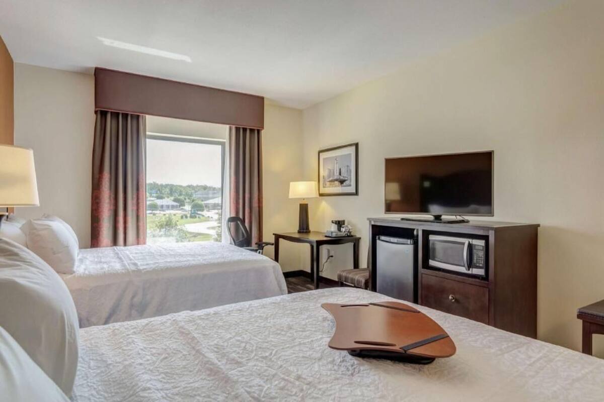 Hypo-allergenic bedding, pillowtop beds, in-room safe