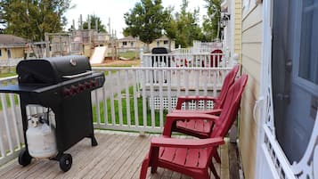 Cottage Luxe, 3 chambres, baignoire Ă jets | 1 chambre, fer et planche Ă repasser, Wi-Fi gratuit, draps fournis