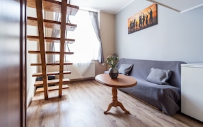 Triple Room, Mezzanine (001 Ground Floor, Street View) | Down duvets, iron/ironing board, free WiFi - Central Sopot (Sopot)
