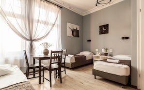 Triple Room (104 First Floor, Street View) | Down duvets, iron/ironing board, free WiFi - Central Sopot (Sopot)