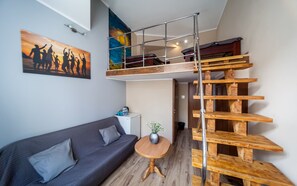 Down duvets, iron/ironing board, free WiFi