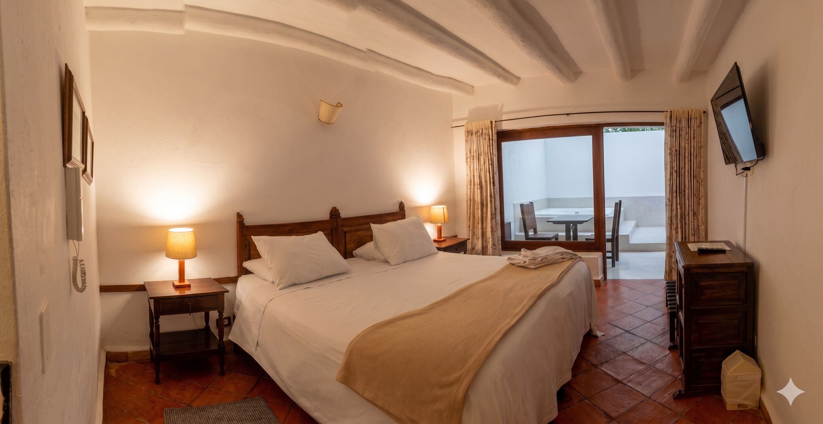 Suite, Hot Tub (Doble Con Jacuzzi.) | Egyptian cotton sheets, premium bedding, in-room safe, free WiFi