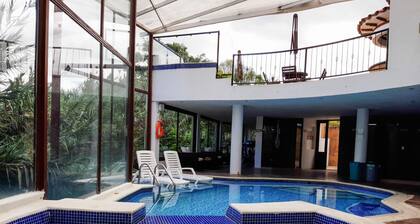 Hotel Meson de los Virreyes