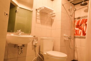 Deluxe-Zimmer | Badezimmer