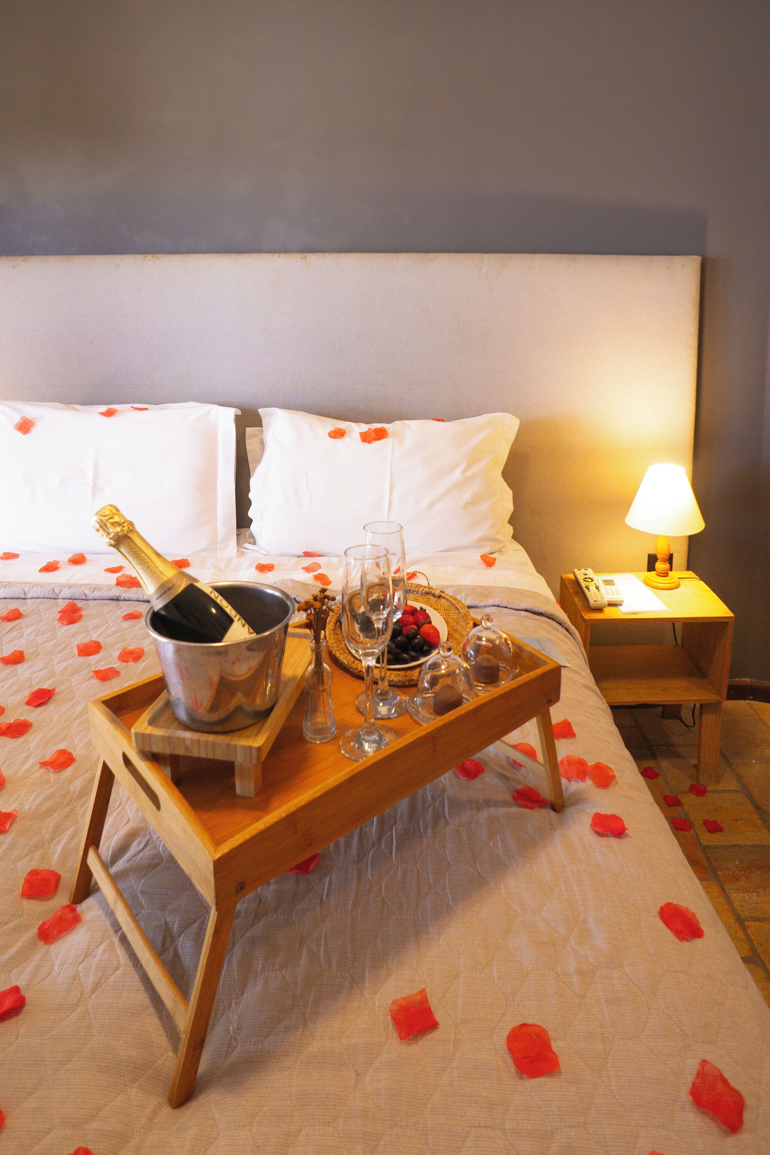 master room | minibar, blackout curtains, free wifi, bed sheets