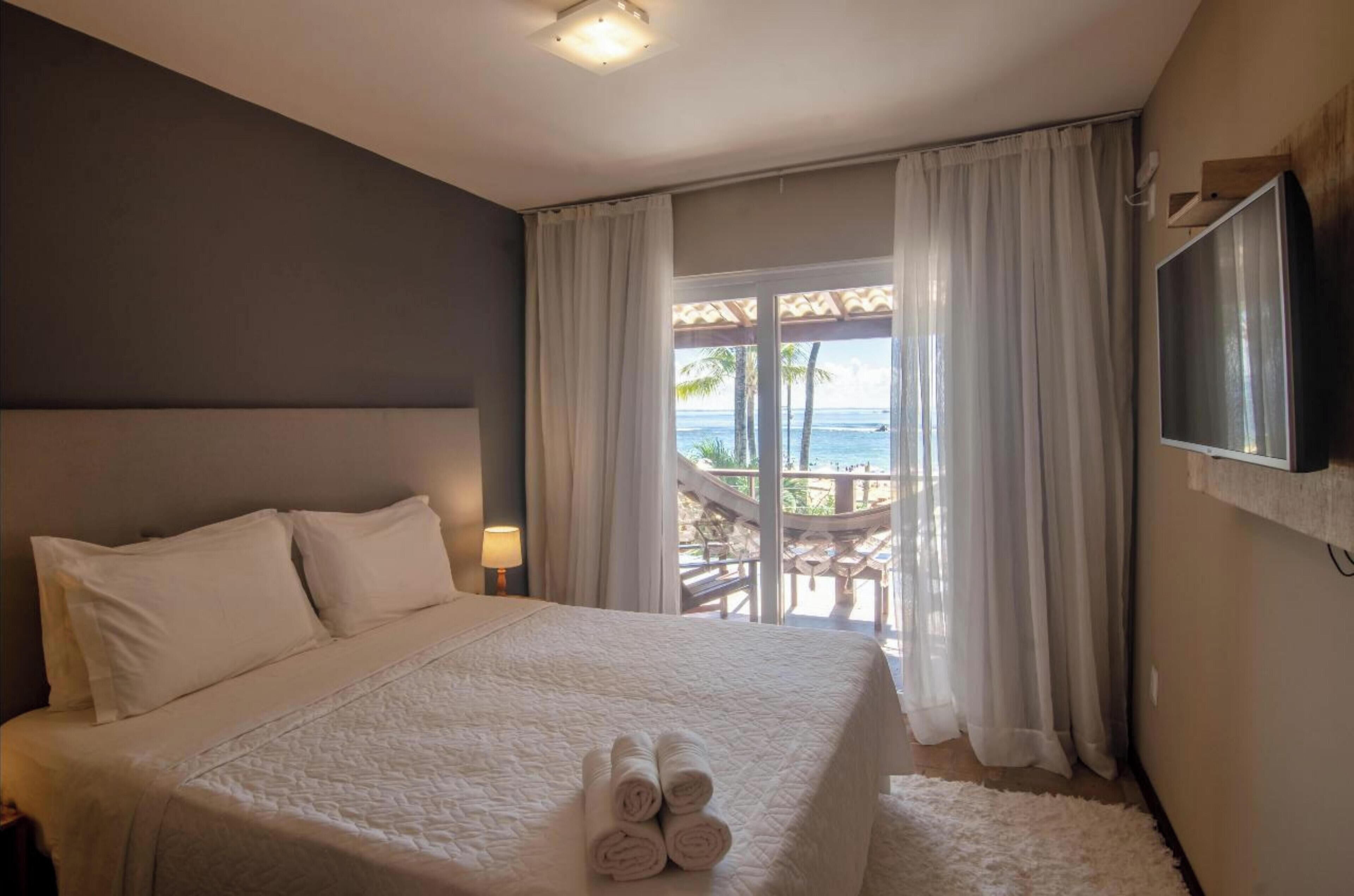 master room | minibar, blackout curtains, free wifi, bed sheets