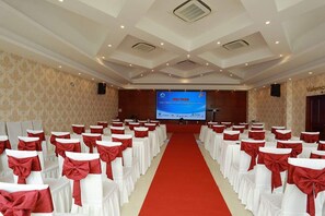 Business center - Valencia Hotel (Da Nang)