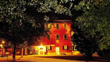 Front of property - evening/night