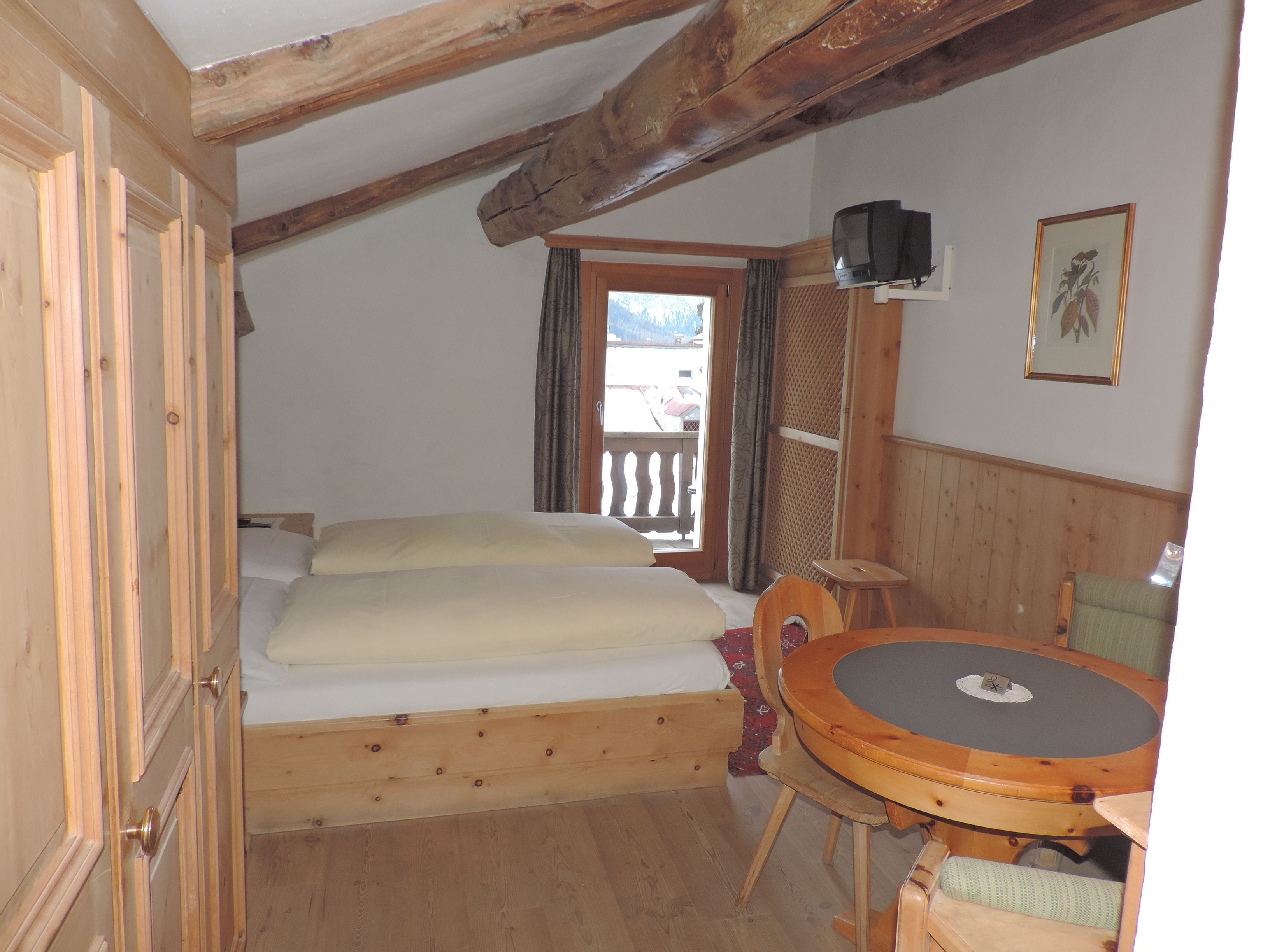 grand double room | 1 bedroom, free wifi, bed sheets