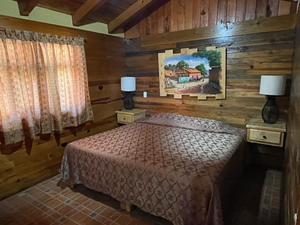 캐빈, 침실 2개, 벽난로 | 1 개의 침실, 무료 간이 침대, 침대 시트