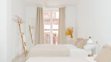 In-room safe, individually decorated, desk, iron/ironing board