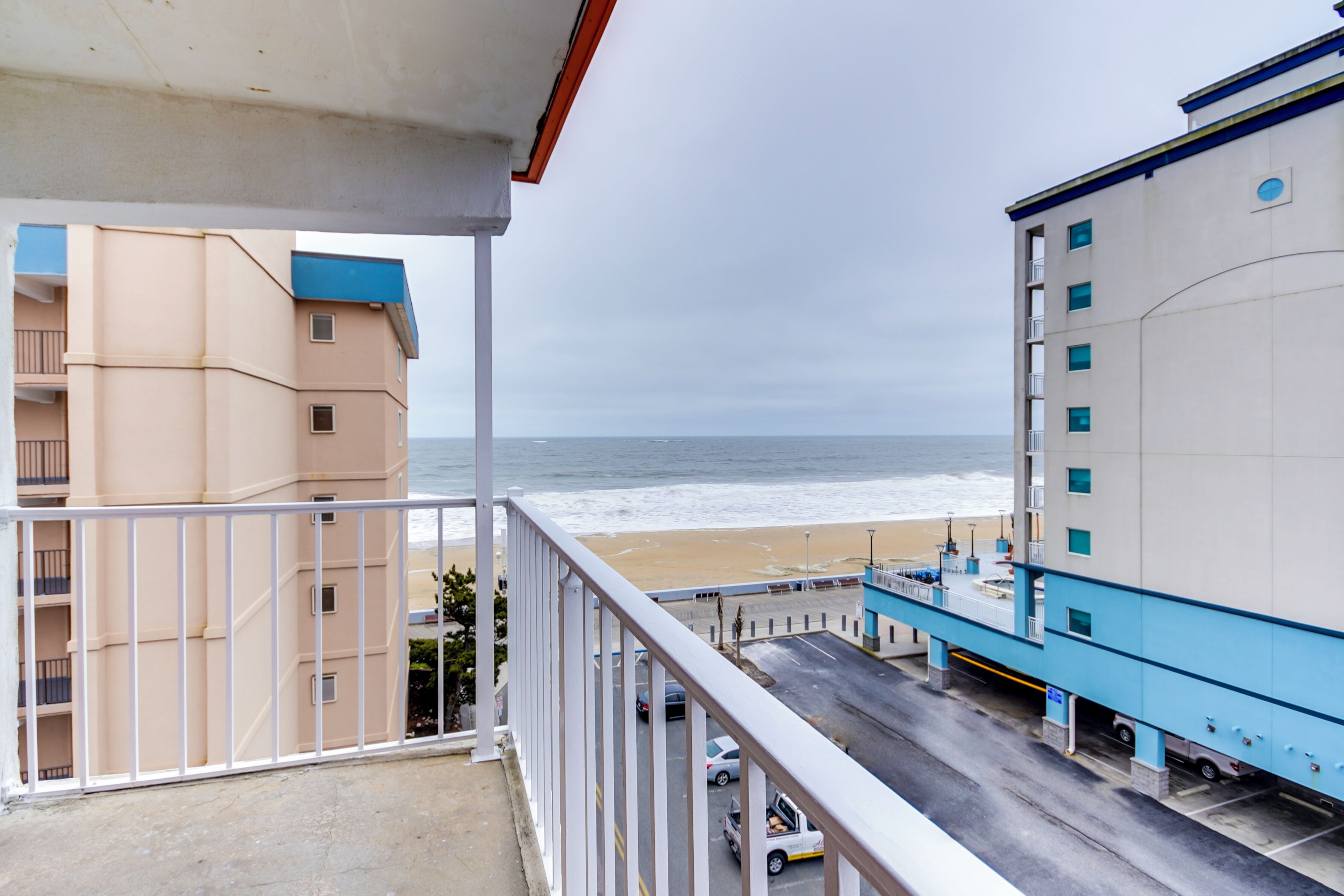 The Spinnaker - Hotel Reviews, Deals & Photos 2026 - Expedia.com