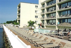 Outdoor pool, open 10:00 AM to 7:00 PM, sun loungers