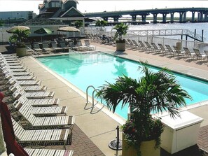 Outdoor pool, open 10:00 AM to 7:00 PM, pool loungers - Pier 4 Hotel (Somers Point)